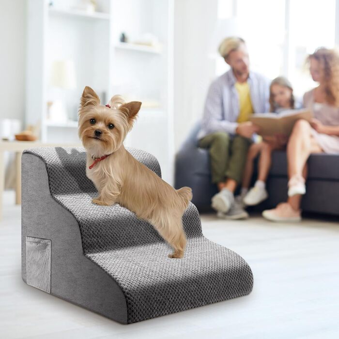 Сходинка для собак та котів на 3 сходинки, 40 см, з неслизьким покриттям. Зручна рампочка для собак та котів похилого віку, маленьких порід. Виготовлена з 30D піни, знімна та миється. Підходить для софи, ліжка, авто.