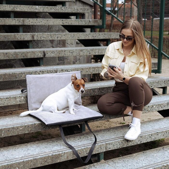 FREUDENTIER Килимок для собак на вулицю, складний | З м'якою поверхнею з штучної шкіри з корду | Легко миється, водо- та брудовідштовхуючий | Для подорожей, Made in EU (75x60 см)