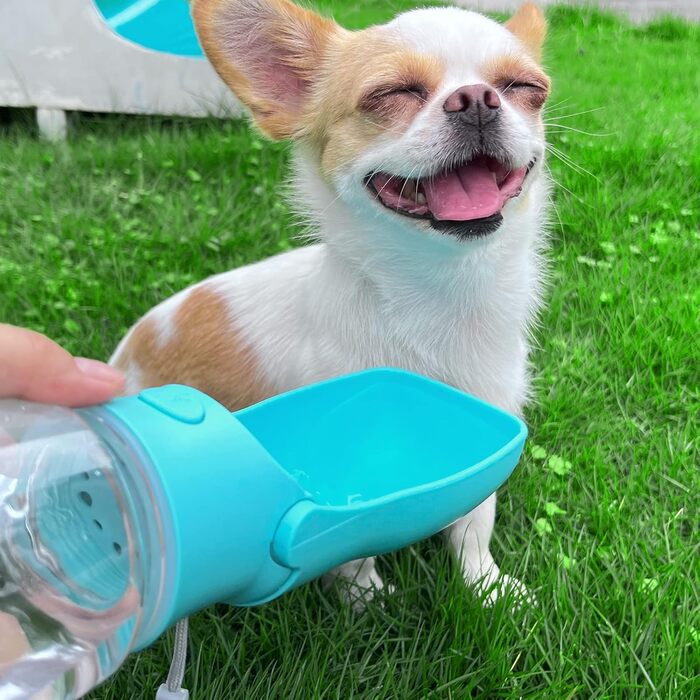 Водяна пляшка для собак Nepfaivy 350мл - туристична, вилка-поїльник, противитікаюча, для маленьких собак