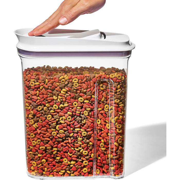 OXO Good Grips контейнер для корму домашніх тварин 4,25 л, герметичний, BPA-free, для 1,8 кг собачого або 1,6 кг котячого корму
