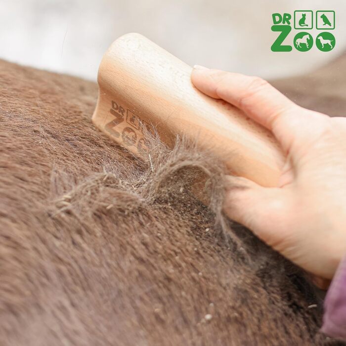 DR Zoo Wobbi - щітка для собак від линяння. Видаляє шерсть у коротко-, гладко- та довгошерстих собак. Щітка для собак, підходить також для коней