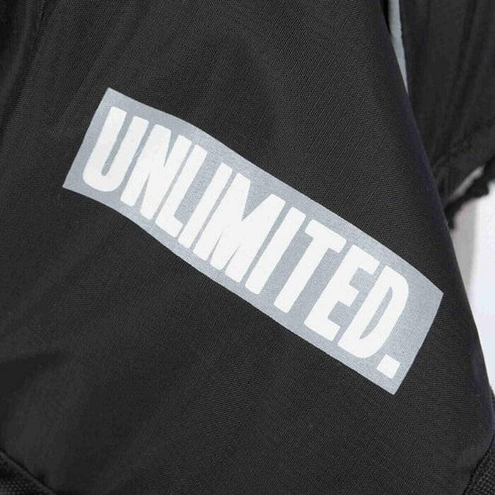 Зимова куртка для собак TRIXIE WINTERMANTE Expore, чорна, водонепроникна, вітронепроникна, 62 см, XS, для прання в машині