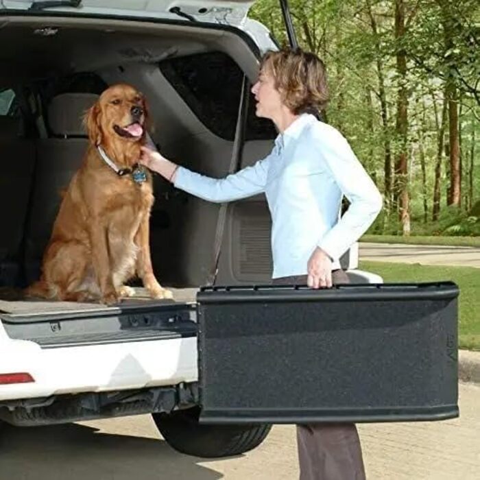 Рампа для тварин Lanco – складана, міцна та неслизька. Безпечний та зручний доступ для собак та котів. Розміри: 107 x 41 x 5 см