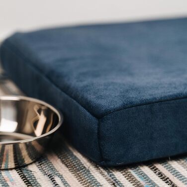 Подушка для домашніх тварин LAUBLUST, 54 x 37 x 7 см - лежанка для собак та котів, блакитна