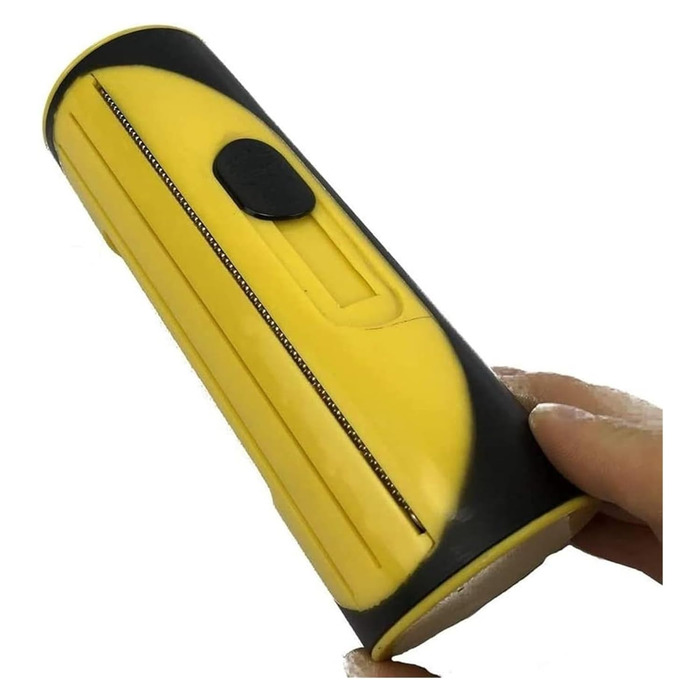 Набір для догляду за шерстю тварин 3-в-1: щітка, гребінець, тример для собак та котів (жовтий)