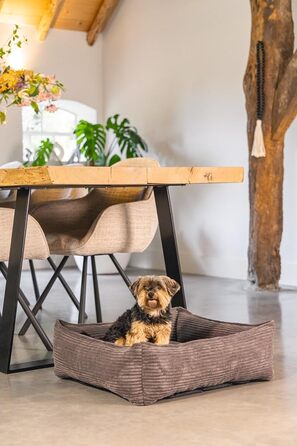 Крісло-лежанка для собак Lotte Ribbed, коричневе, 65x60x20 см