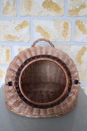 Корзина для котів Marcus Katzentransportkorb з плетіння лози з металевою сіткою та подушкою, коричнева