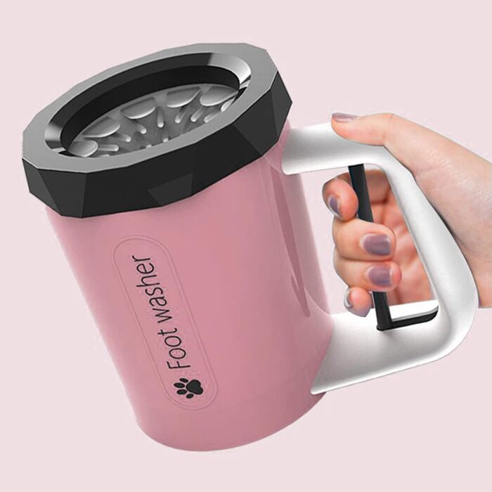 Очисник для лап собак PJDDP: портативний, силіконовий, з щіткою та рушником. Підходить для собак та котів (рожевий)