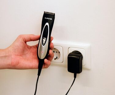 Акумуляторна машинка для стрижки Kerbl CuttoX з аксесуарами