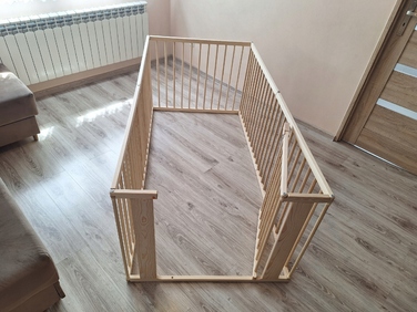 Модульний дерев'яний вольєр для собак з хвірткою, огорожа-загін 181x91 см