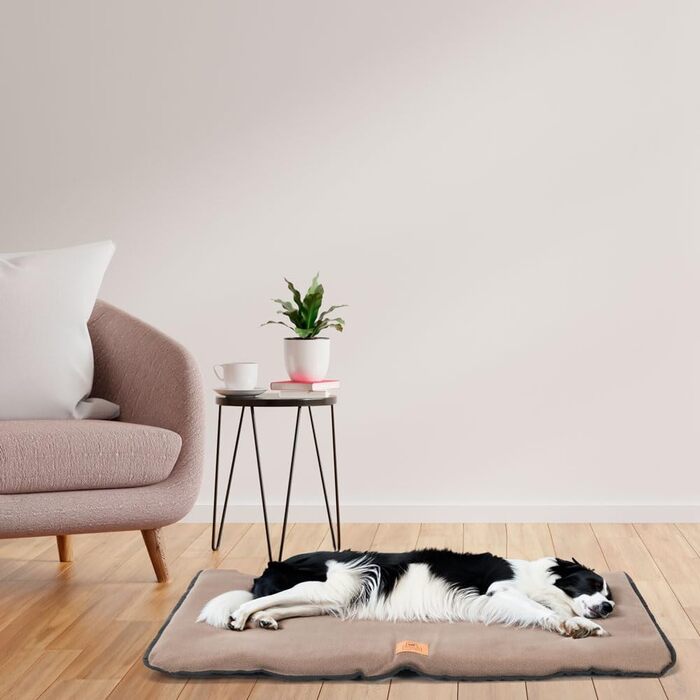 Килимок для собак Ferplast - м'яке ліжко-софа для середніх собак, чорний (83 x 50 x 3,5 см)