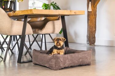 Крісло-лежанка для собак Lotte Ribbed, коричневе, 65x60x20 см