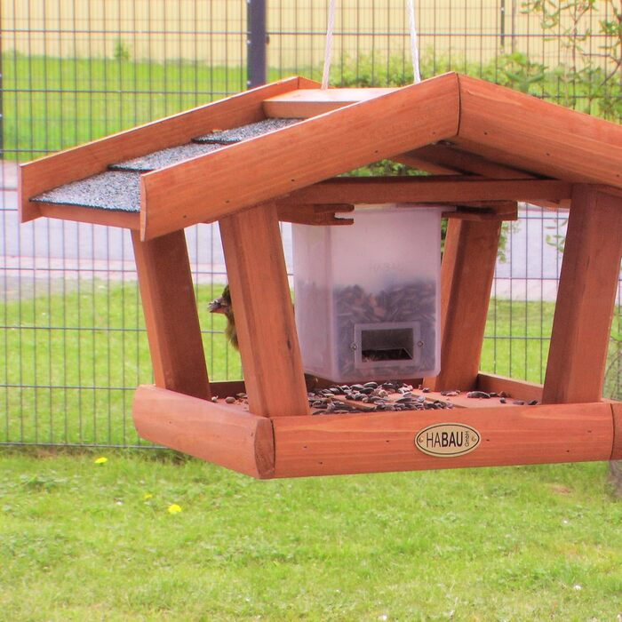 Дерев'яна годівниця для птахів HABAU Singdrossel з підвісом і силосом, 37x28x23 см