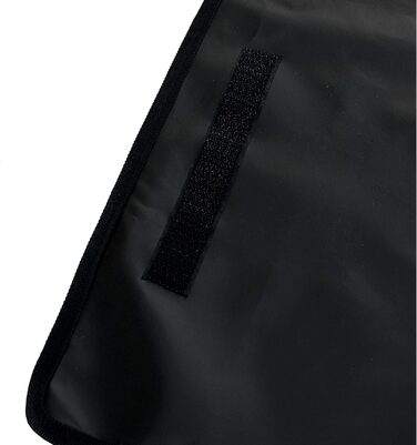 Захист для багажника авто для собак: килимок-декиця, універсальний, захисна матерія