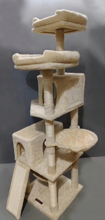 Низька дряпалка, висока дряпалка, лежанка та килимки-дряпалки