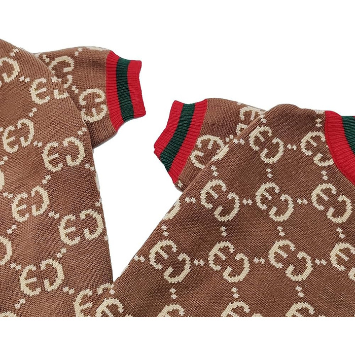 Одяг для собак Gucchewi: Пуловери, сорочки, комплекти. Розміри S, M. Підійде для Французького бульдога, такси, чихуахуа, мальтипу та інших. Для хлопчиків та дівчаток.