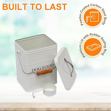Контейнер для корму для собак з металу, 2.3 кг – герметичний контейнер для зберігання корму з кришкою, дерев'яною ручкою та ложкою – білий контейнер для сухого корму, ласощів, печива для собак – вінтажна коробка для запасів