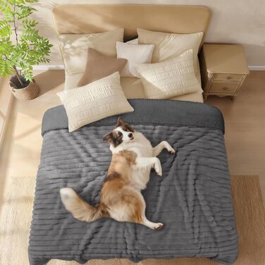 Водонепроникний килимок для собак Luciphia, великих порід, ультрам'який, заспокійливий, з коротким ворсом, флісовий, довговічний та теплий, захист меблів, для дивана, ліжка, ковдра для тварин, машинне прання, сірий - Stone Gray XL (85''x57'')