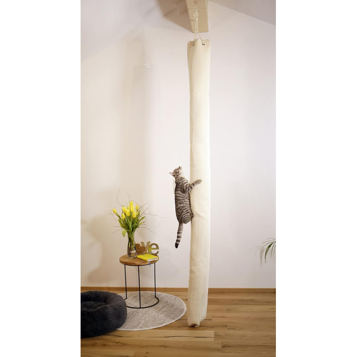 Скраб для котів Kerbl Climber, бежевий, висота 240 см, діаметр 16 см, підвісний, з сизалю