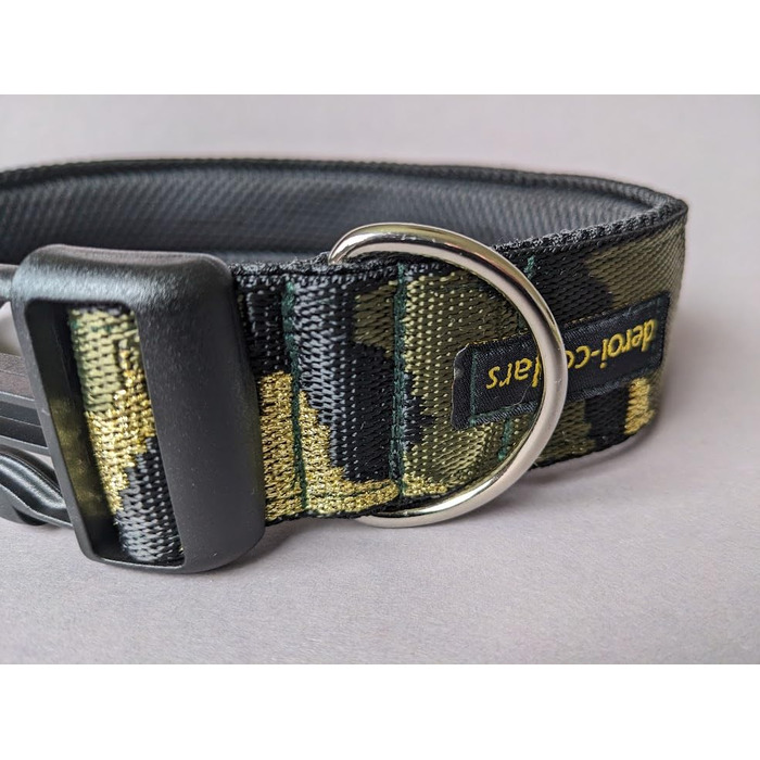 Камуфляжний нашийник для собак, широка стрічка 4 см, м'яка підкладка, військовий стиль, зручна застібка-клік, регульований, оливково-золотий-чорний (до 48 см)